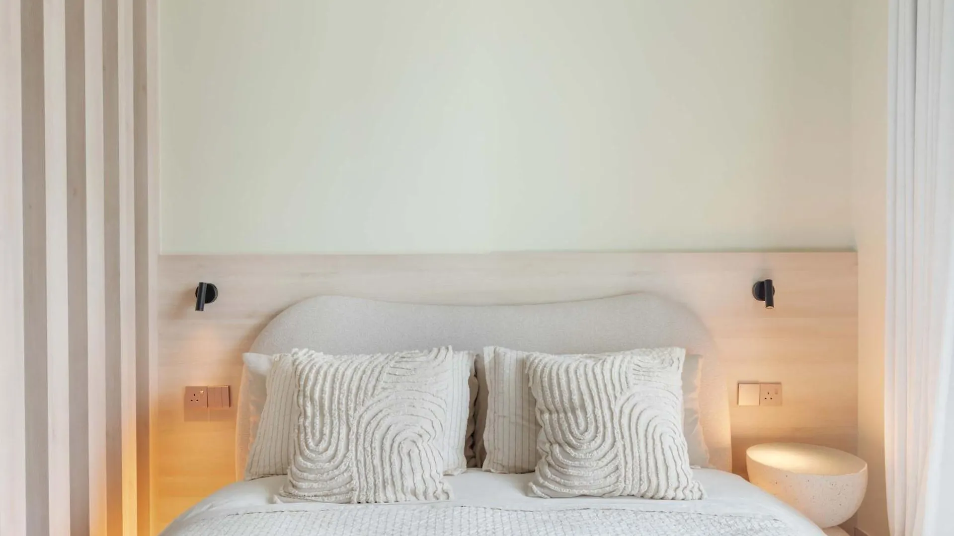 New Exquisite Studio Dubai